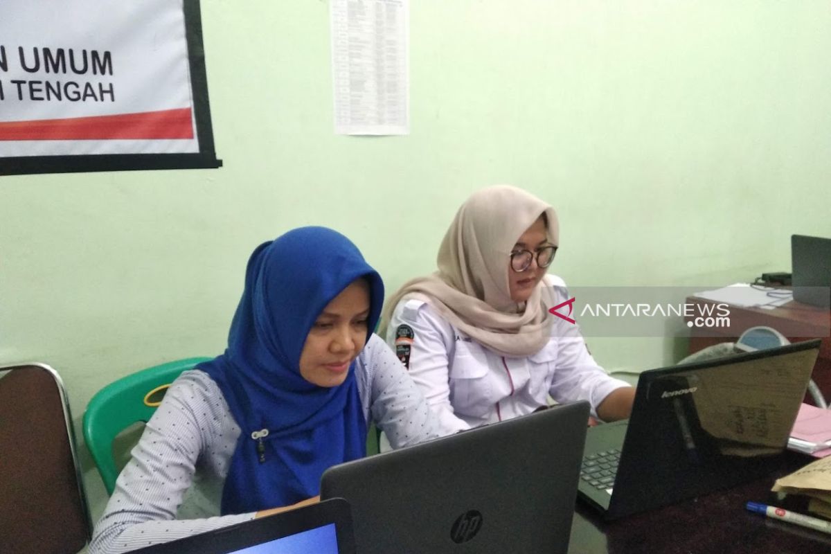 Jaringan lambat, KPU Tapteng baru verifikasi 33 persen hasil pilpres