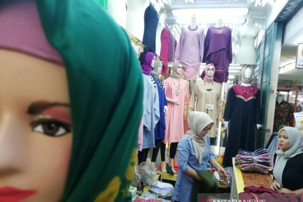 Jelang Ramadhan, permintaan baju syar'i meningkat di Tanah Abang