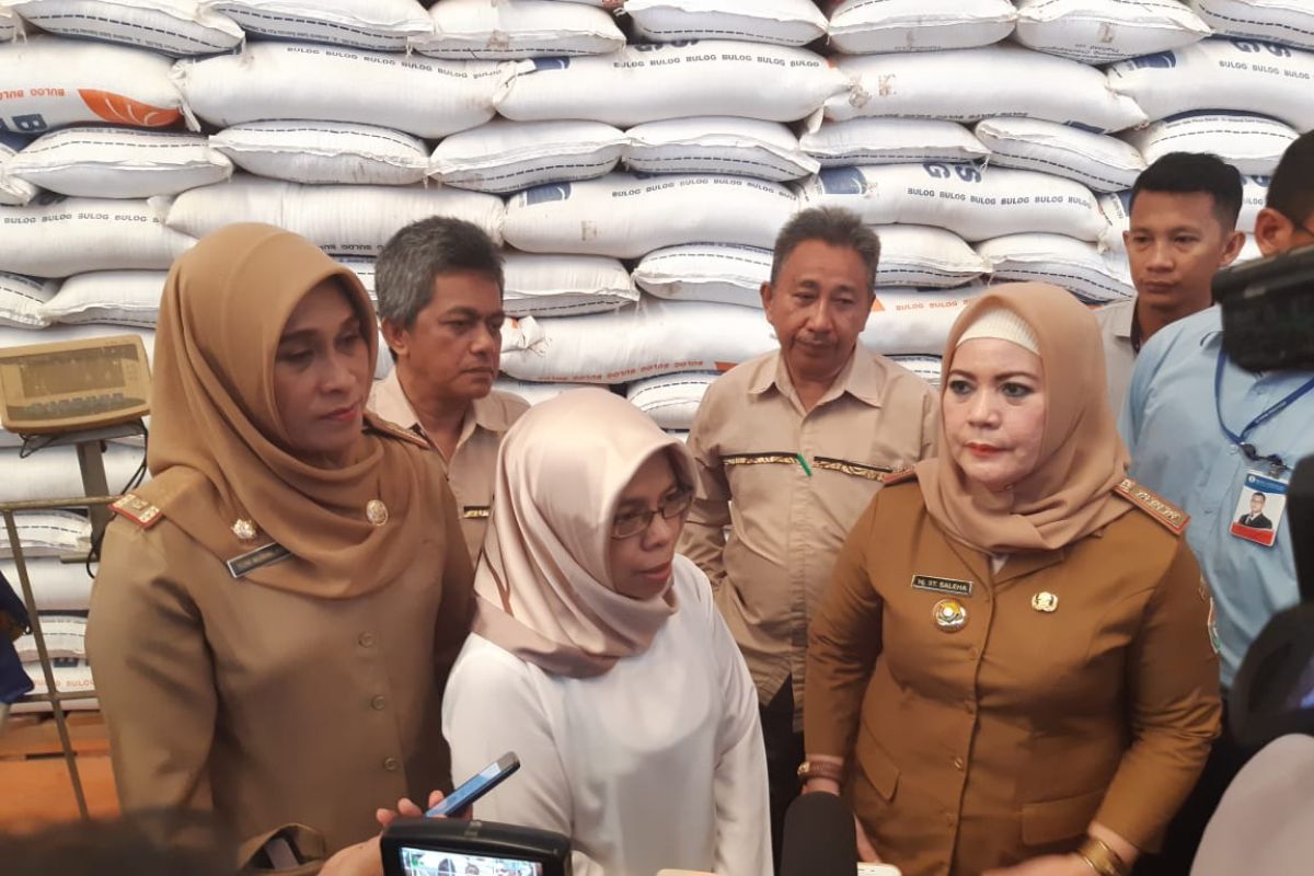 Kemendag tinjau gudang Bulog Sultra jelang puasa