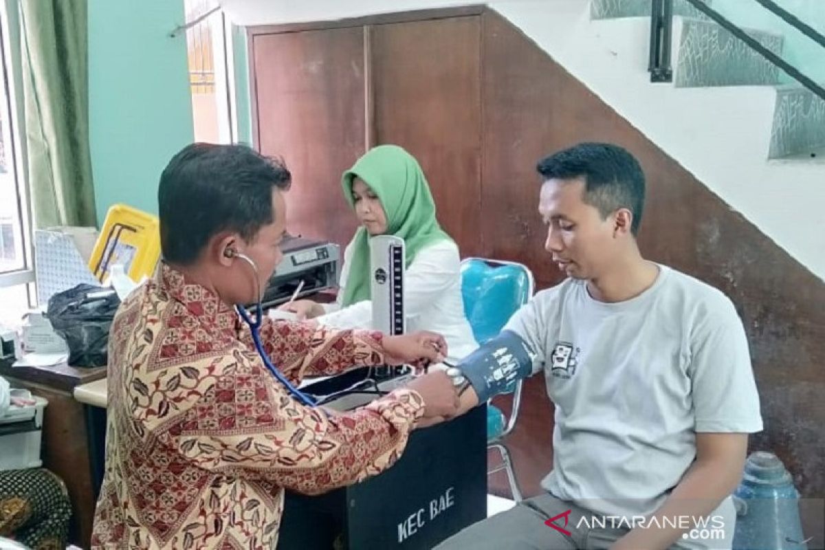 Dinkes Kudus periksa kesehatan anggota PPK secara rutin