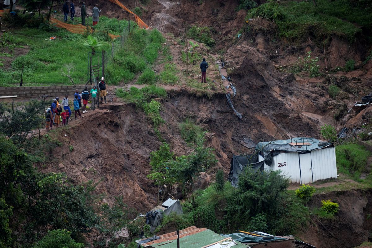 32 Orang tewas akibat banjir, tanah longsor di Afrika Selatan