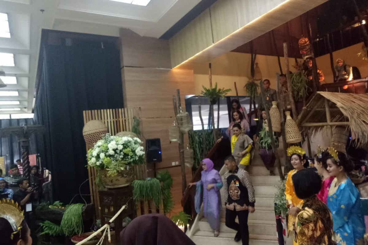 Mufidah Jusuf Kalla minta masyarakat promosikan produk IKM