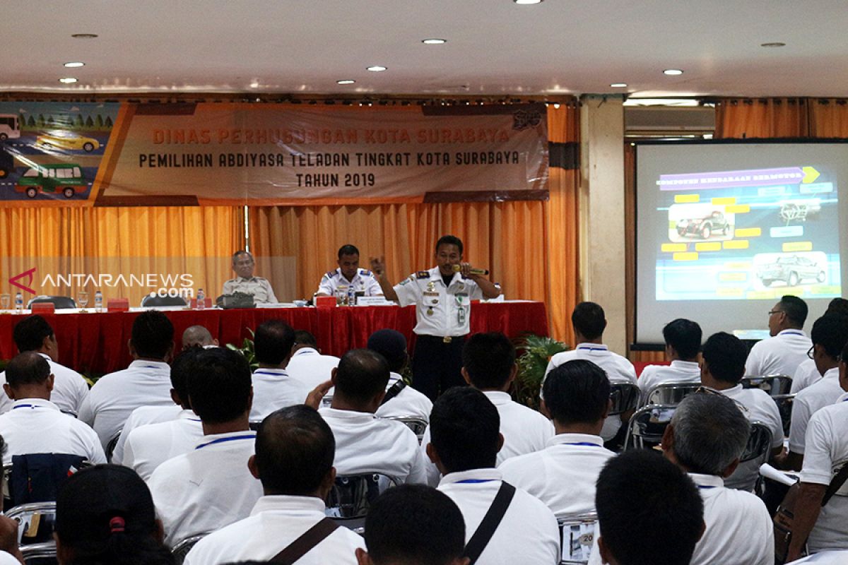 Dishub : Kualitas pelayanan para pengemudi angkutan di Surabaya perlu ditingkatkan