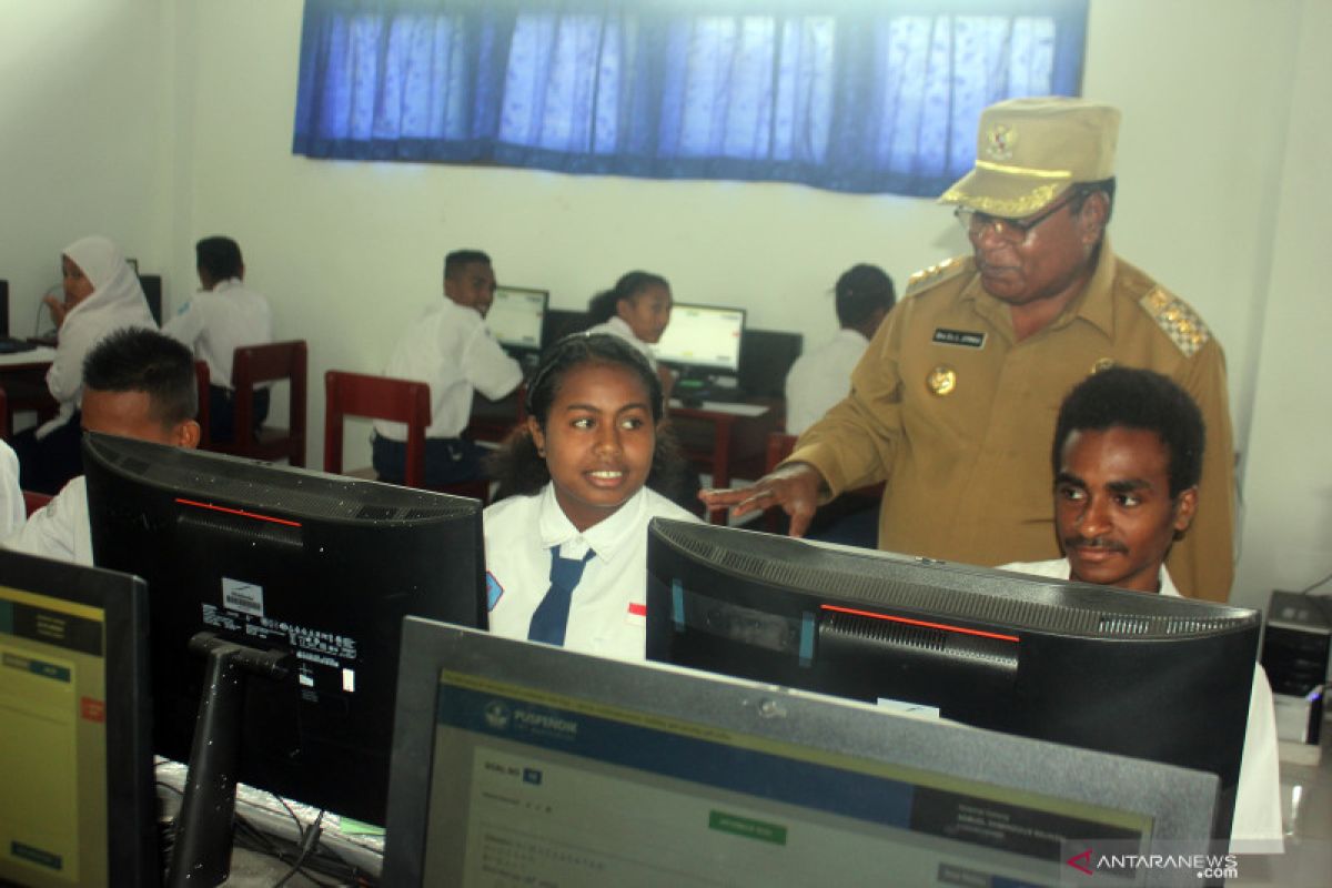 Pemprov Papua targetkan seluruh sekolah ujian berbasis UNBK pada 2020
