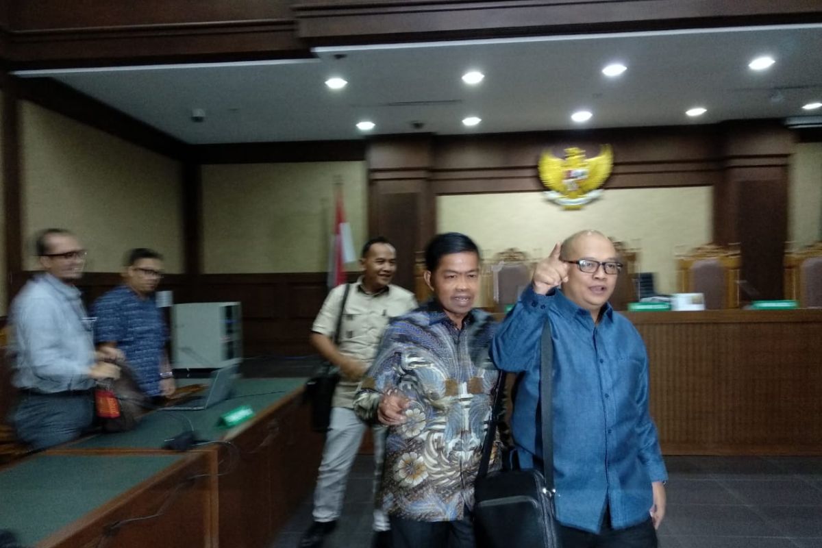 Hakim: Idrus lakukan kesepakatan tidak jujur dengan Eni