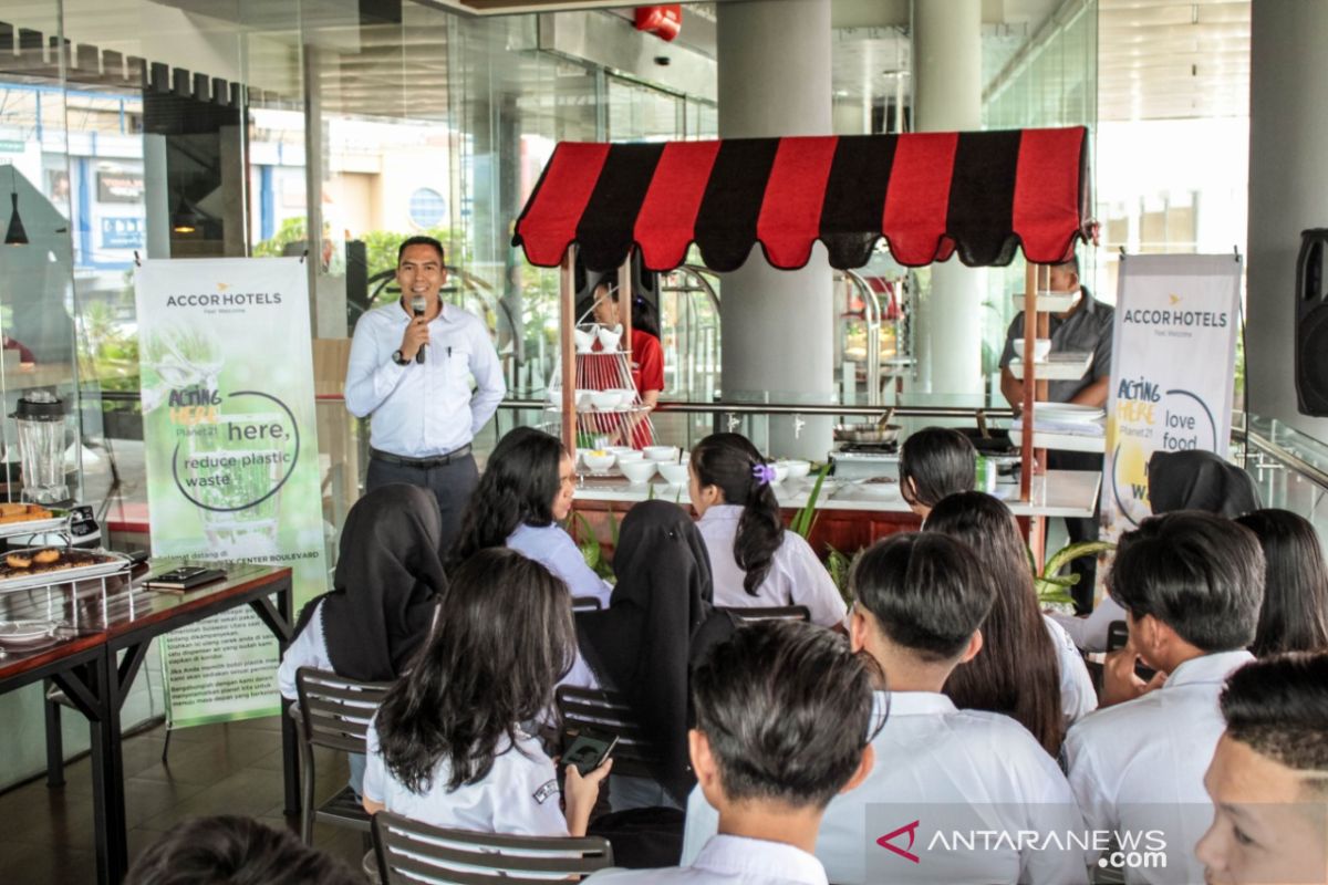 Ibis Kampanyekan Love Food pada Pelajar