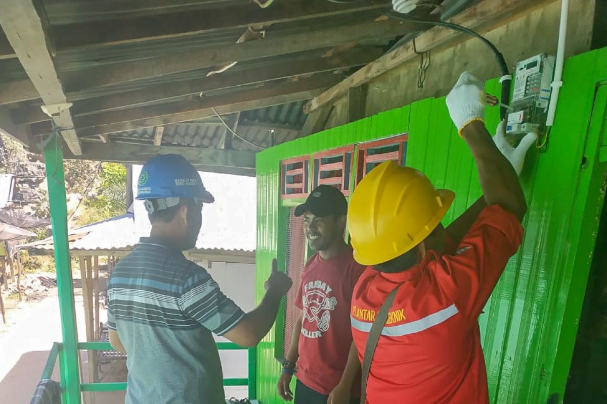 PLN listriki dusun terpencil di Pulau Sumbawa