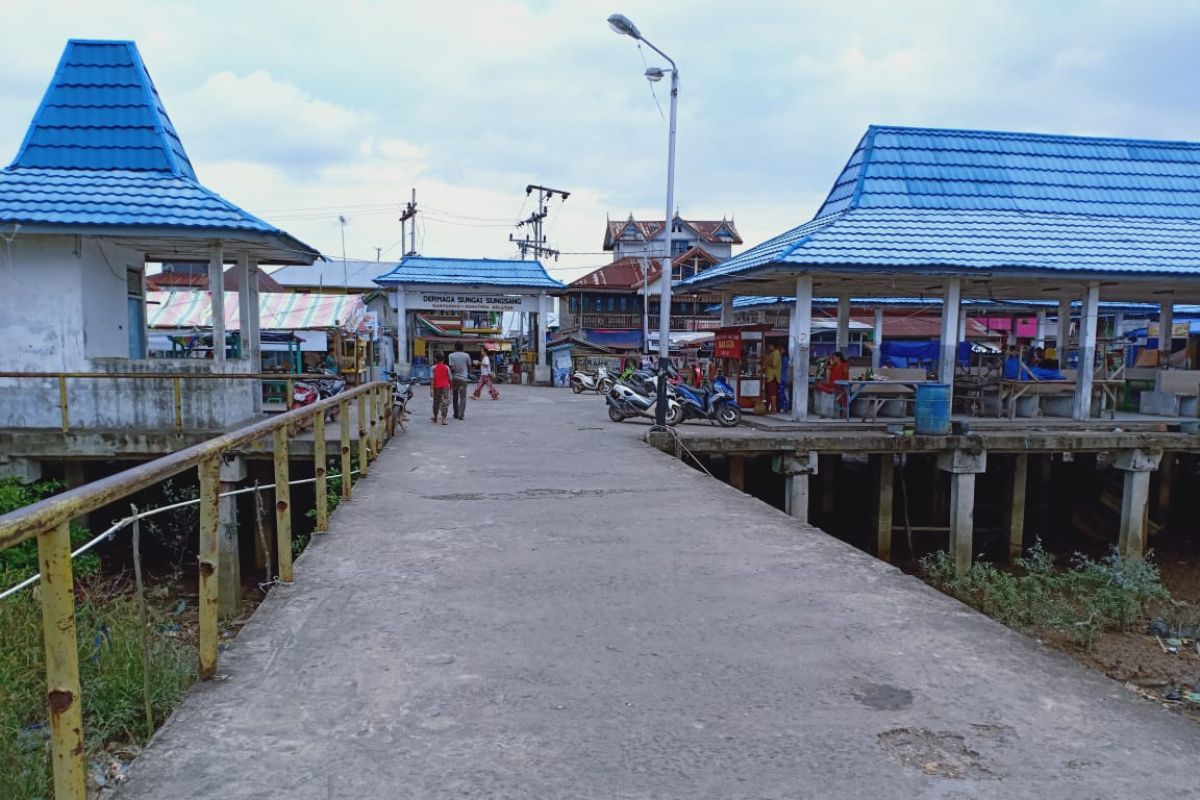 120 foreigners visit South Sumatra fishermen's village