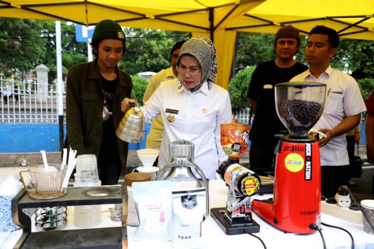 Pemkab Serang kembangkan tanaman kopi