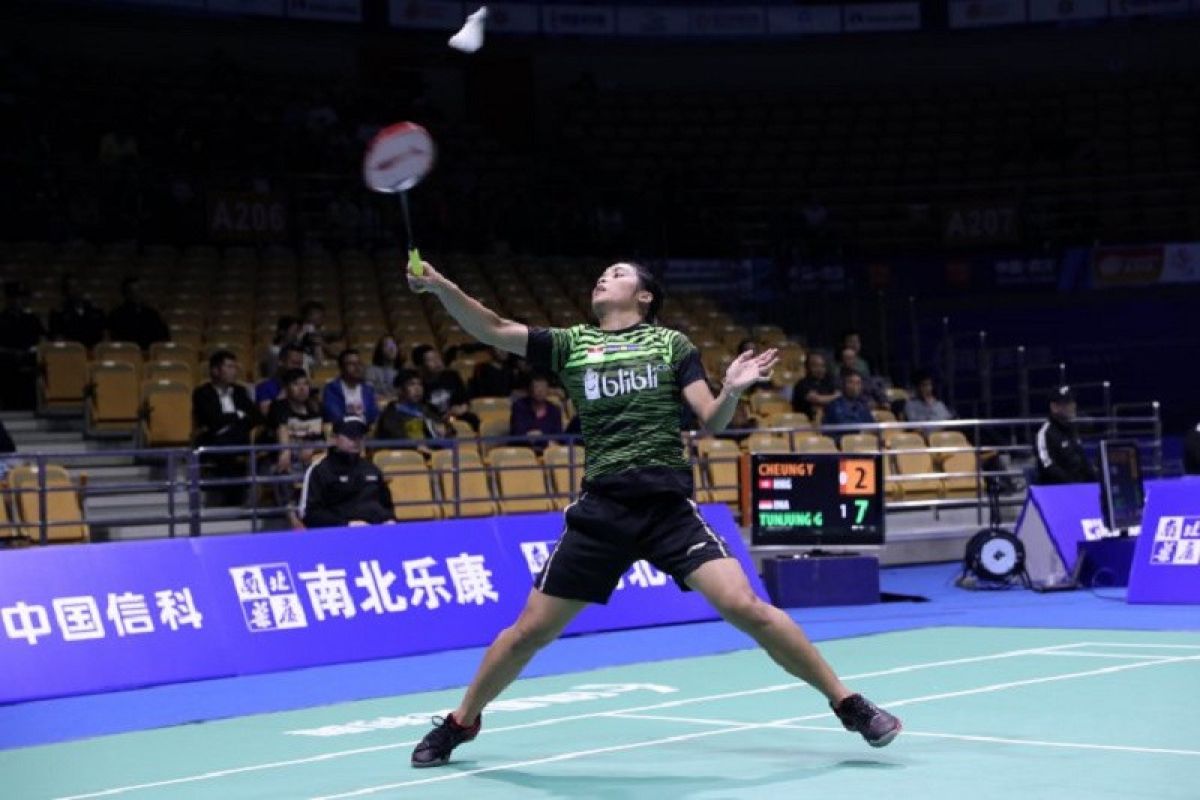 Dua tunggal putri Indonesia lolos ke babak dua Kejuaraan Badminton Asia