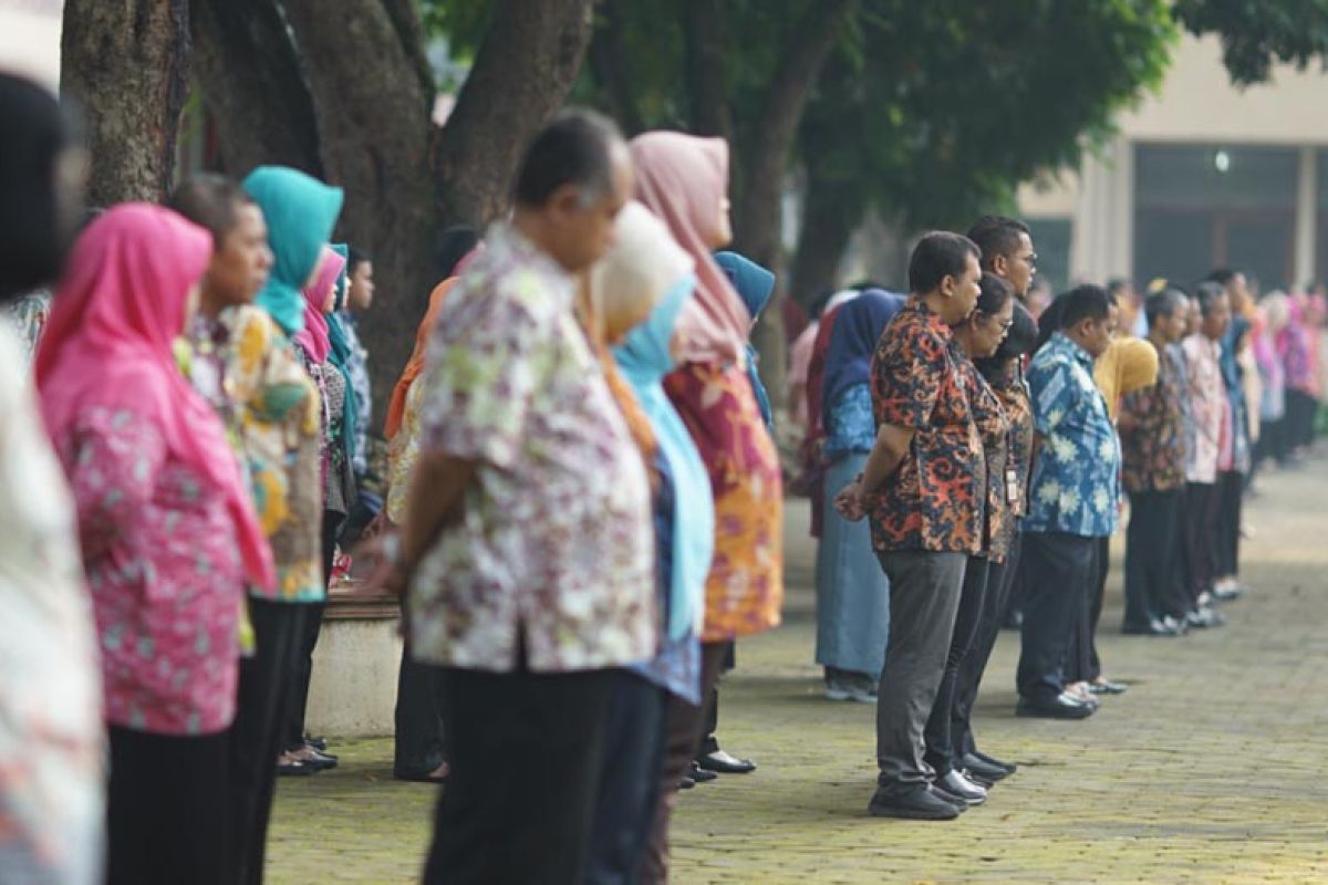 Tingkatkan ekonomi warga, ASN Pemkot Magelang diwajibkan berseragam batik