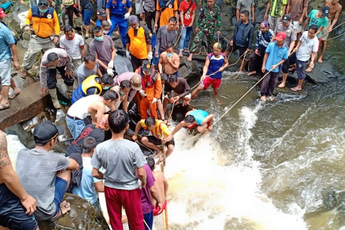 Pelajar yang hilang di Sungai Suruk ditemukan tewas