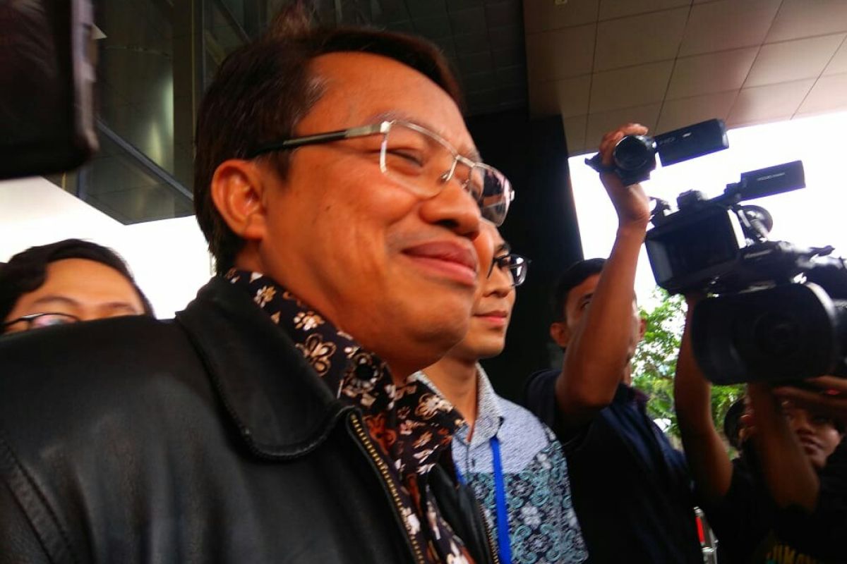 Dirut PJB mengaku tidak tahu "fee" terkait PLTU Riau-1