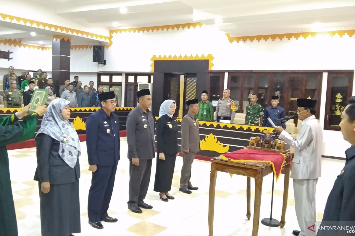 Wali Kota lantik lima pejabat esselon II