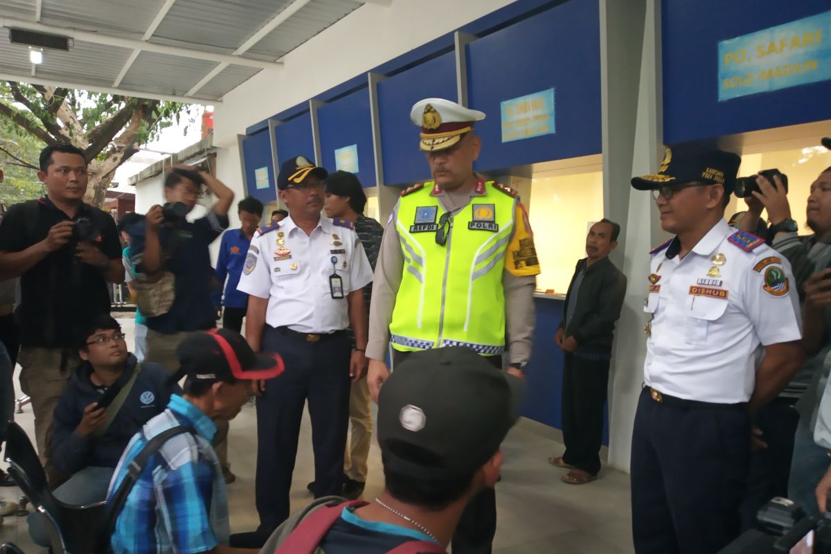 Kakorlantas terkesan pengelolaan terminal Harjamukti Cirebon