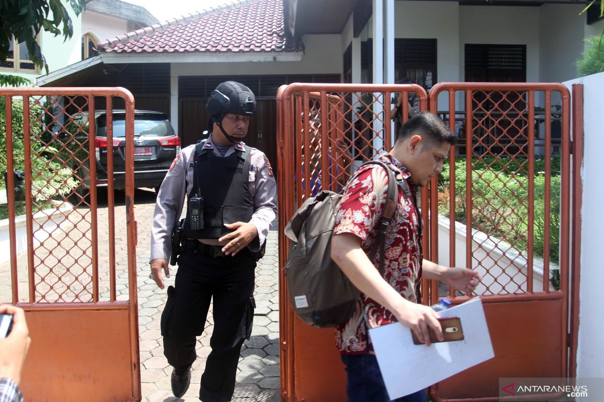Bupati Solok Selatan mengaku belum tahu perkara penggeledahan rumahnya oleh KPK