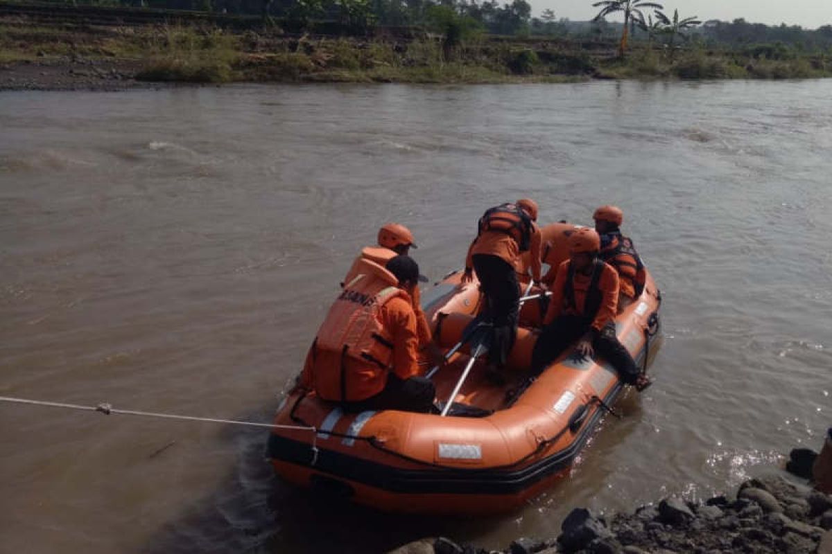 Jasad dua bocah yang hanyut di Sungai Rejasa Pemalang ditemukan