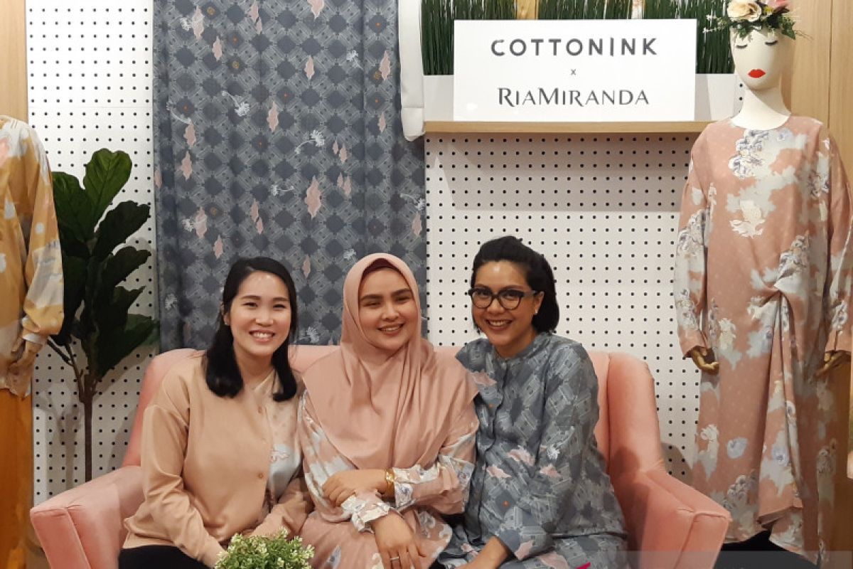 Ria Miranda dan Cotton Ink hadirkan koleksi kasual untuk Lebaran