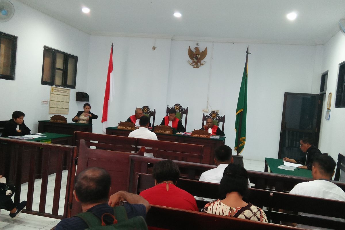 Penasihat hukum minta lima anggota BNNP Maluku dibebaskan