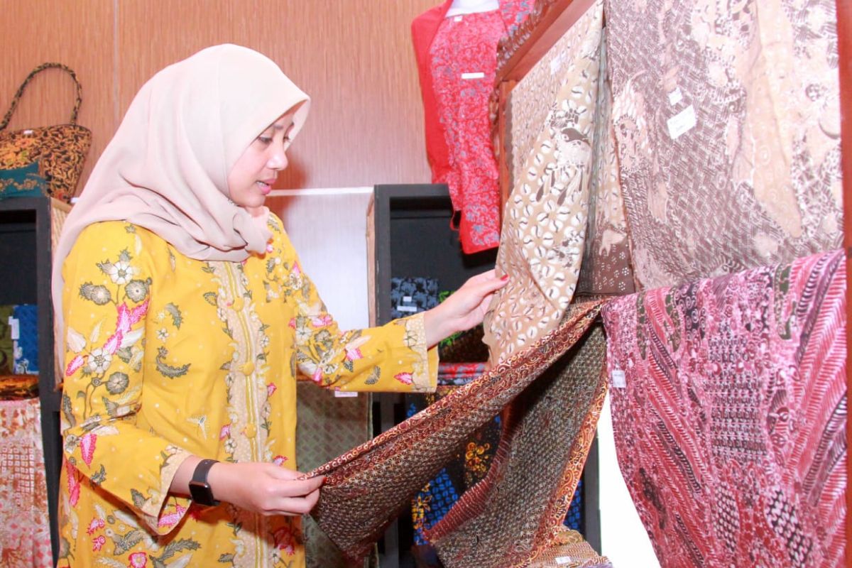 Galeri batik khas Banyuwangi ada di pusat kota