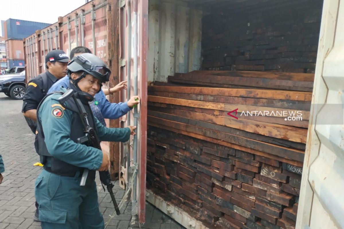 Kasus kayu ilegal asal Papua siap disidangkan