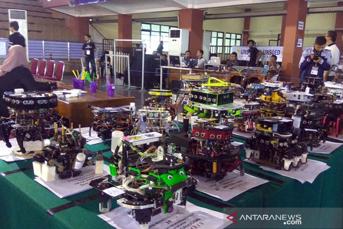 Kontestan Robot Indonesia 2019 lakukan simulasi