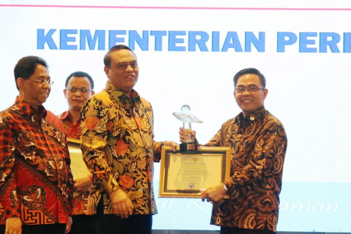 Kemenperin juara tiga unit kearsipan kementerian terbaik nasional