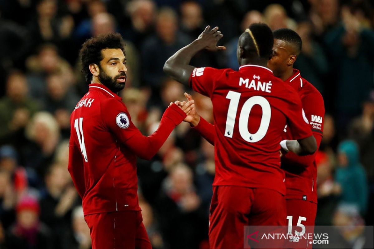 Salah dan Mane bersaing di top skor Liga Inggris