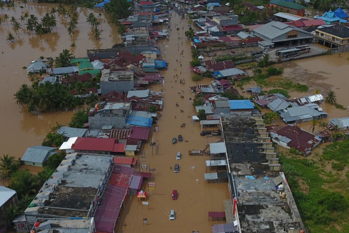 Sepuluh meninggal, delapan hilang akibat banjir Bengkulu