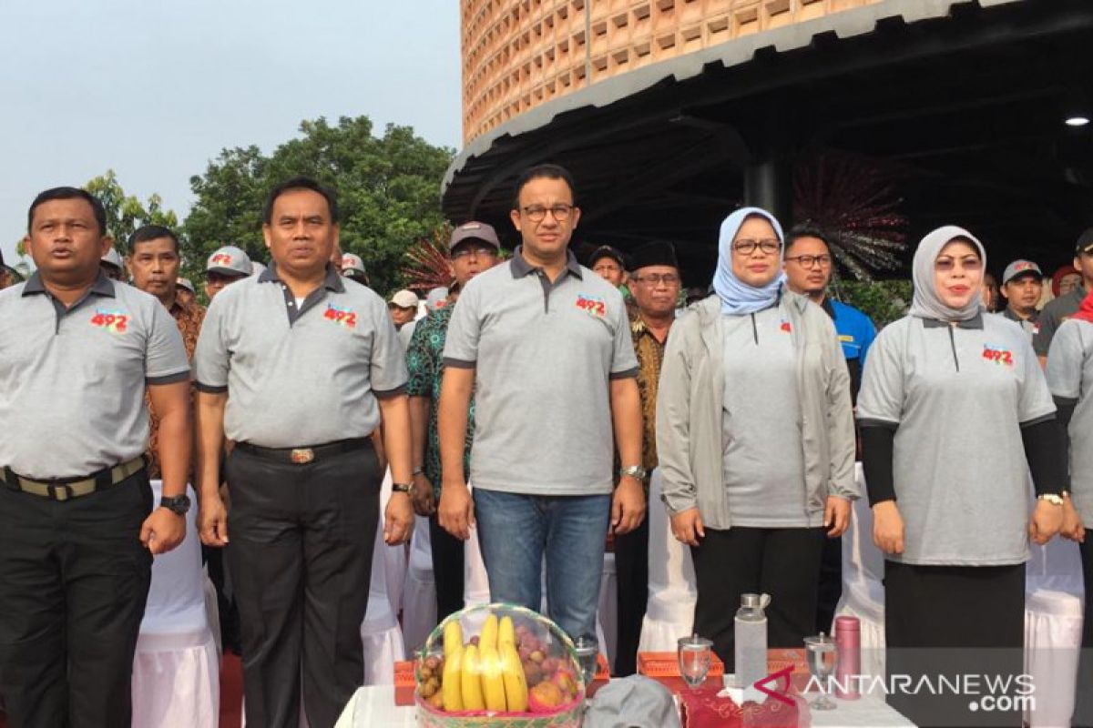 Anies : semua petugas siaga menghadapi pergerakan air