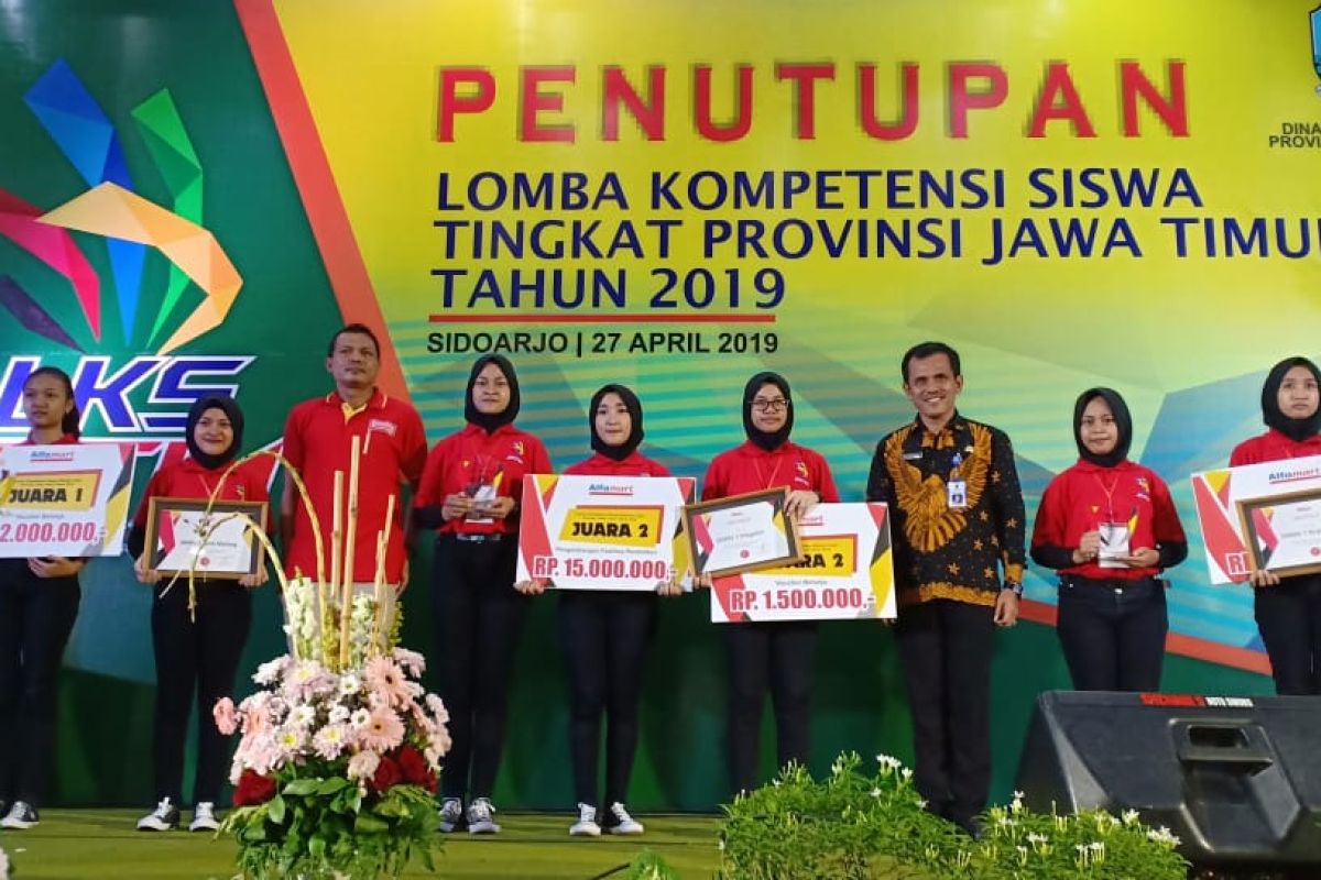 Pemprov Jatim dorong lulusan SMK berkompetensi di bidang industri