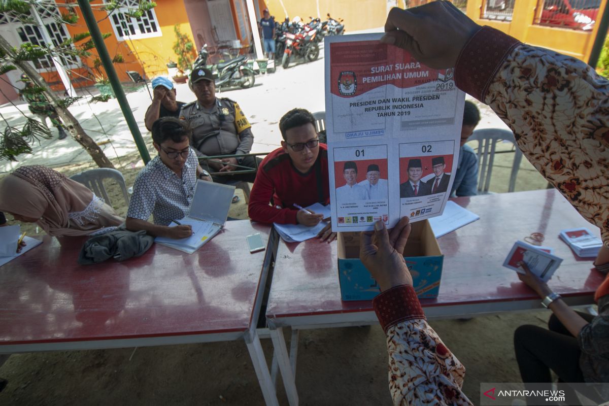 PSU di sembilan TPS di Kota Kendari berjalan kondusif