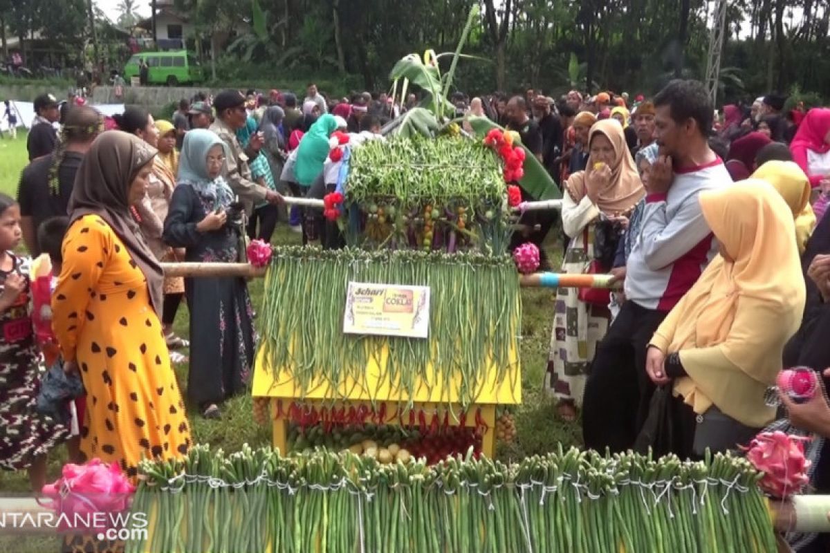 Sedekah Bumi bangkitkan kebudayaan Sunda di Sukabumi