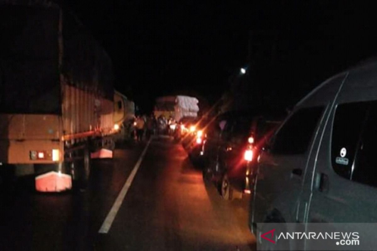 BPBD tangani longsor tebing di Aceh Selatan