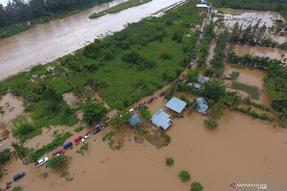 Korban meninggal dalam musibah banjir di Bengkulu jadi 15 orang