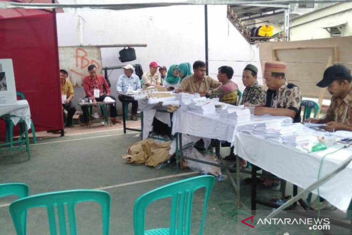 Bawaslu Jabar pastikan PSU di TPS 65 Depok berjalan lancar