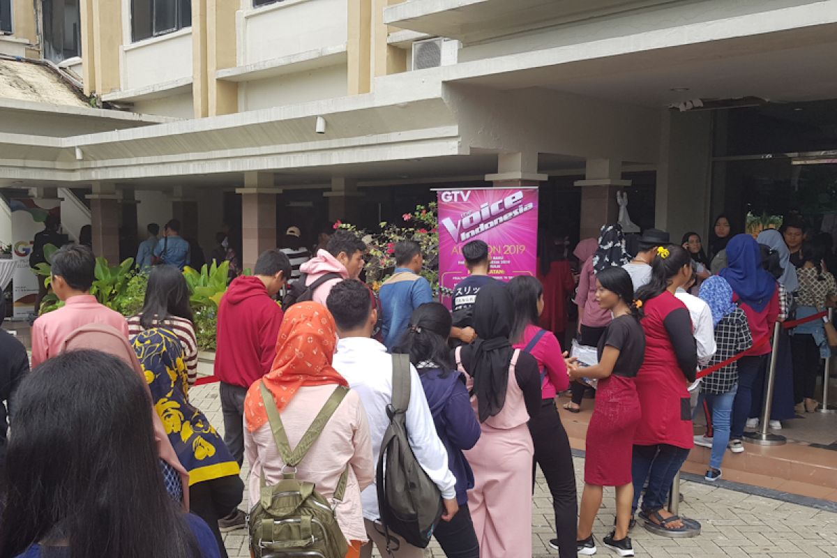 Antusias peserta bikin anteran panjang audisi the Voice Indonesia di Pekanbaru