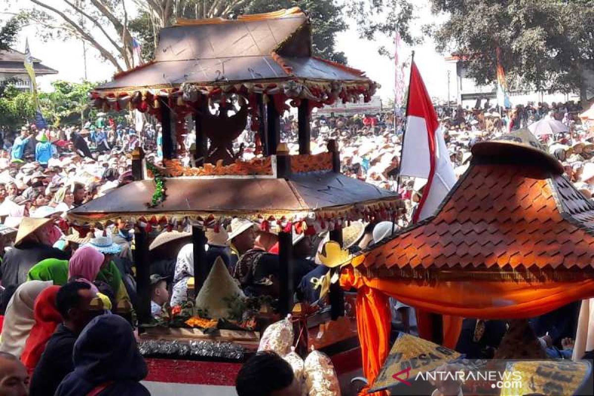 "Slametan wiwit tembakau" memperkaya wisata kultural Temanggung