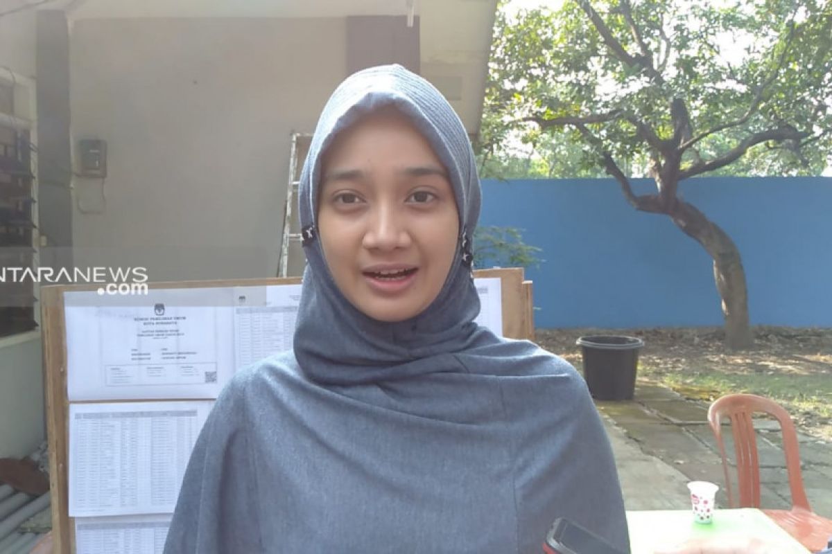 Warga gunakan hak pilihnya saat PSU di TPS 28 Rungkut Menanggal Surabaya (Video)