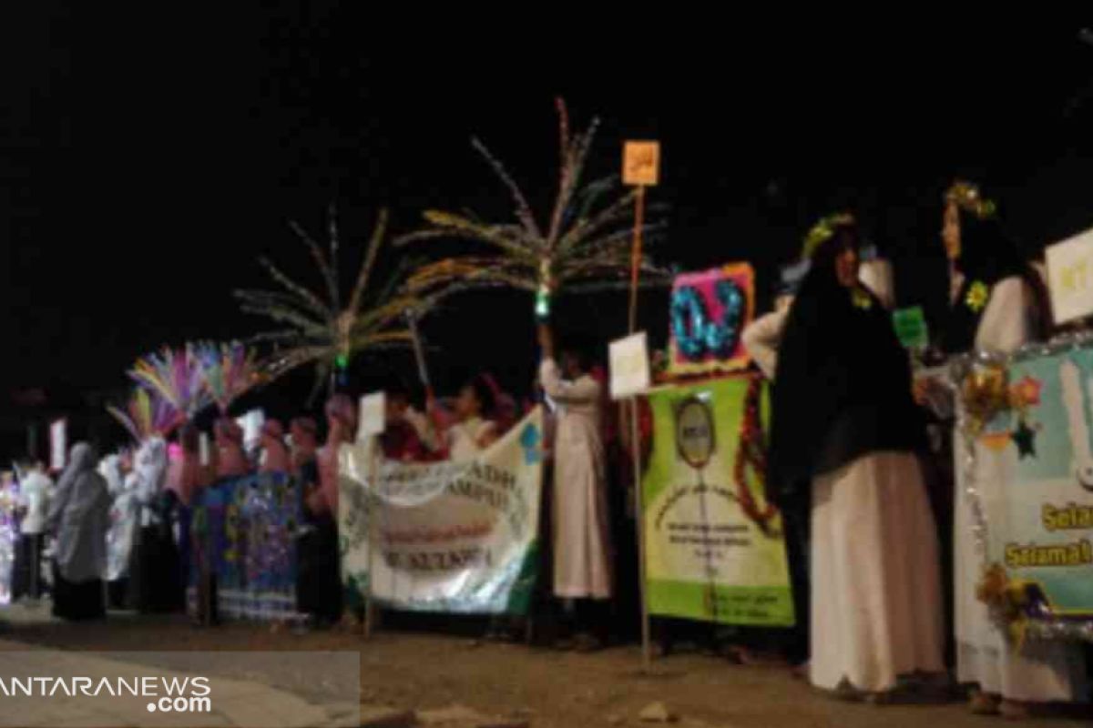 Ratusan warga Bekasi pawai Tarhib Ramadhan