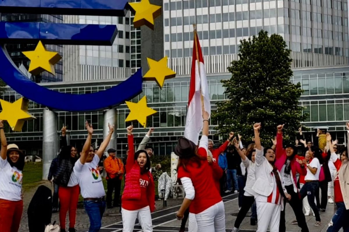 Relawan "EropaTetapJokowi" di Jerman dan Inggris gelar syukuran