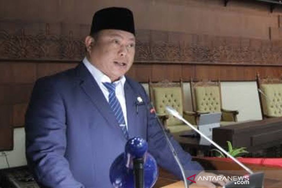 Legislator ingatkan nelayan Berau waspadai gelombang tinggi