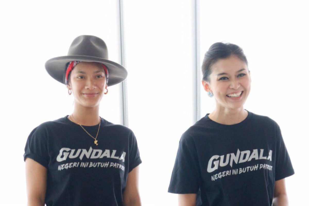 Antusiasme Tara Basro dan Marissa Anita dalam film "Gundala"