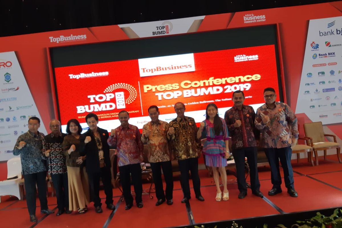 BUMD DKI raih penghargaan "Top BUMD of the Year 2019"