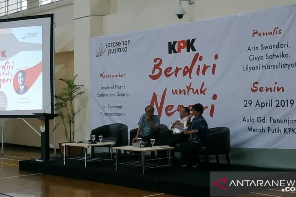 Buku "KPK Berdiri untuk Negeri" perkuat semangat lawan korupsi