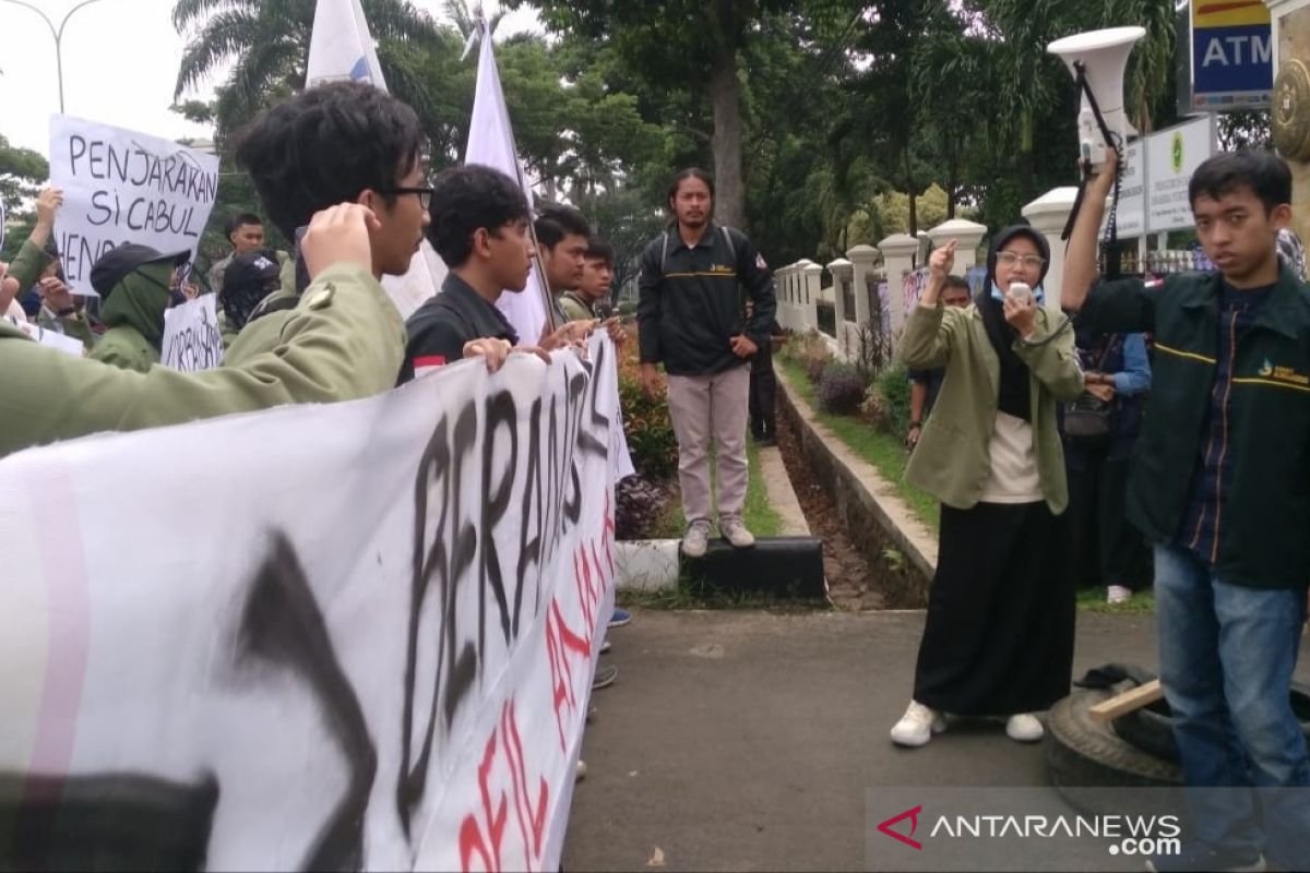 PN Cibinong tunggu putusan MA soal pembebasan terdakwa pemerkosa