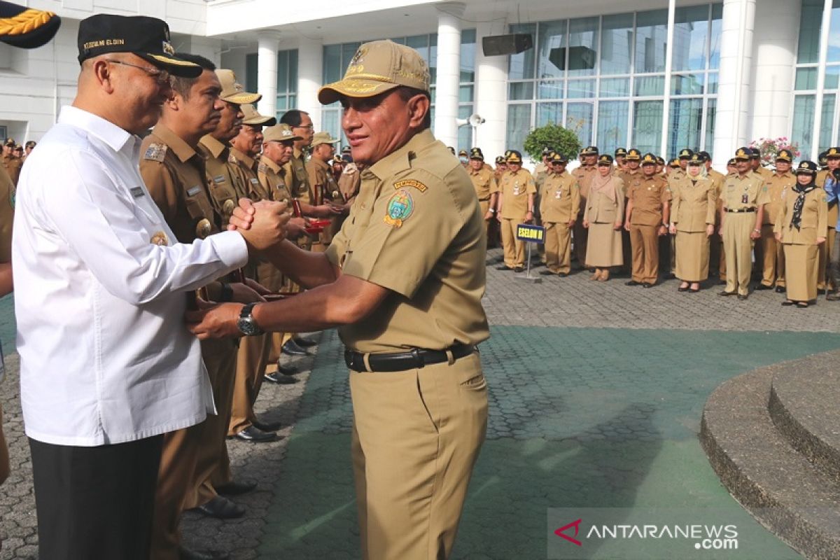 Wali Kota Medan dapat penghargaan LPPD terbaik tingkat Sumut