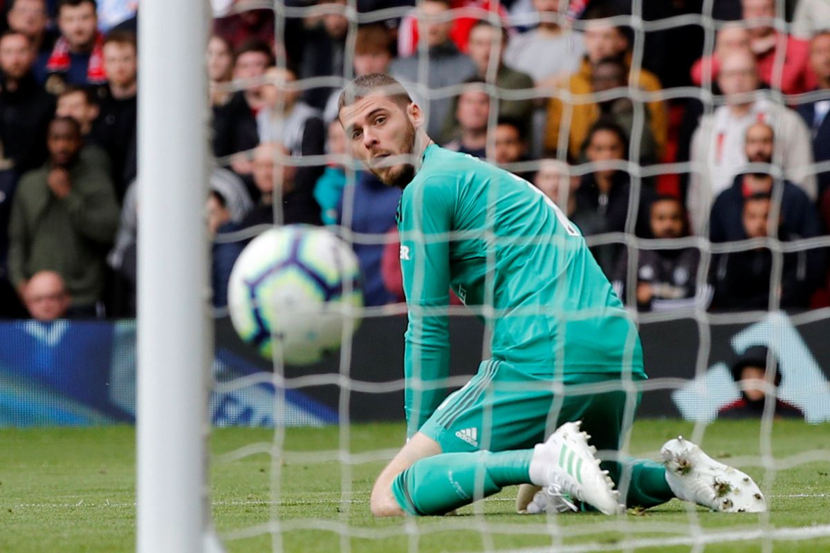 Solskjaer harus  berani tidak mainkan De Gea