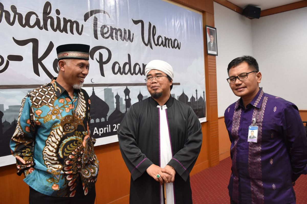 Padang libatkan ulama dalam mengendalikan inflasi selama Ramadhan