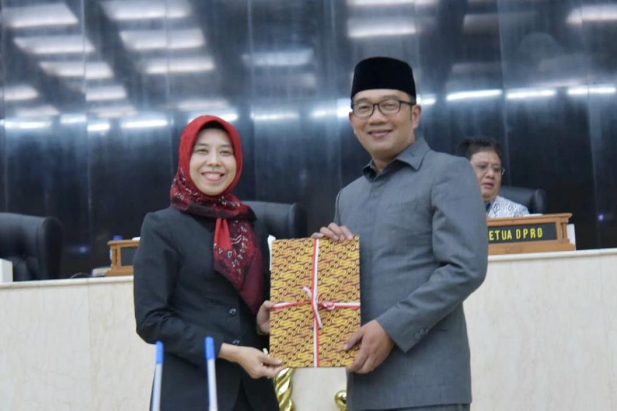 DPRD Jabar serahkan rekomendasi hasil LKPJ 2018